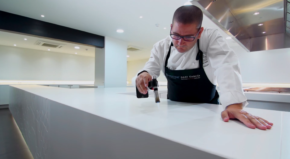 Cómo limpiar una encimera Dekton paso a paso.