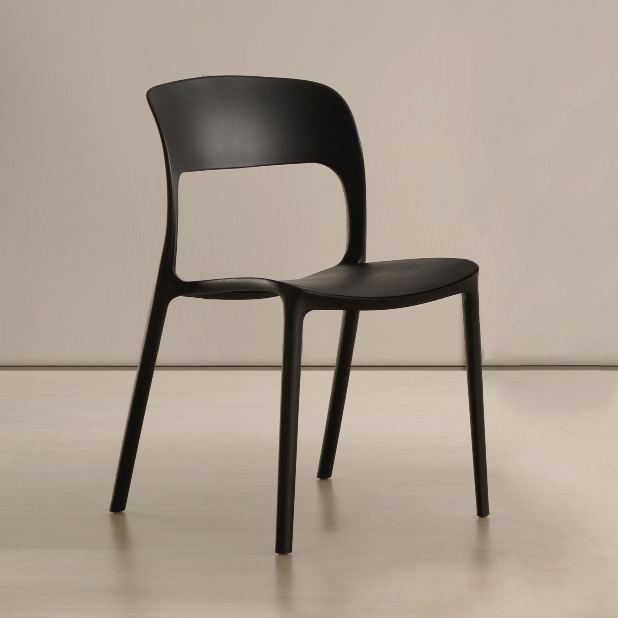 Cadira apilable Malta