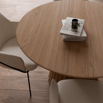 Mesa Redonda Cáprica